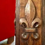 Le Logis De La Bastide לוזרט