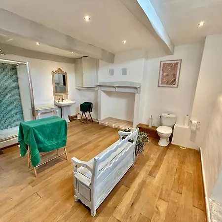 Le Logis De La Bastide