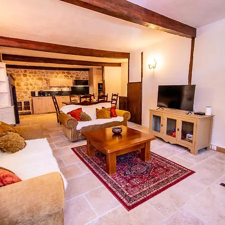 Casa de Férias Logis De La Bastide, Climatise Au Coeur Du Village Lauzerte