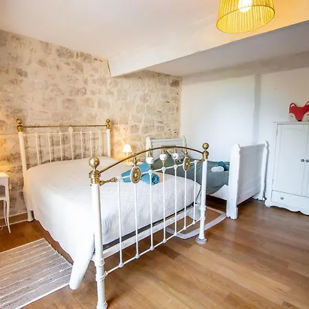 Vakantiehuis Logis De La Bastide, Climatise Au Coeur Du Village Lauzerte