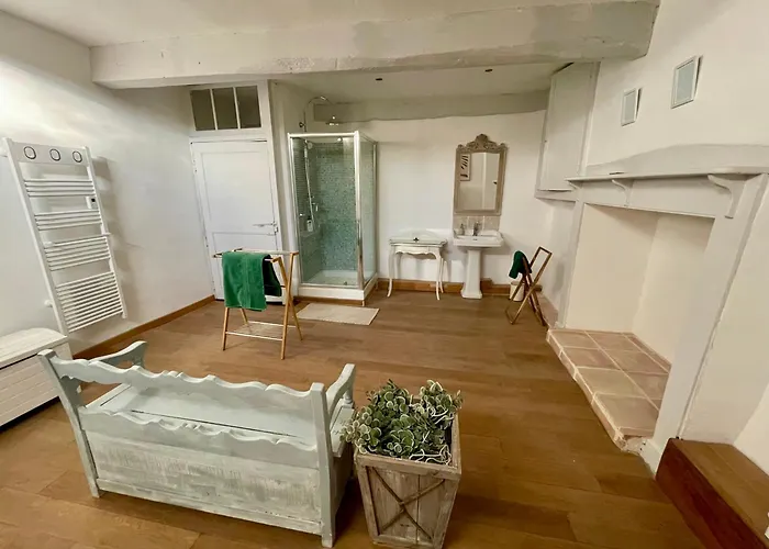 Le Logis De La Bastide 度假居