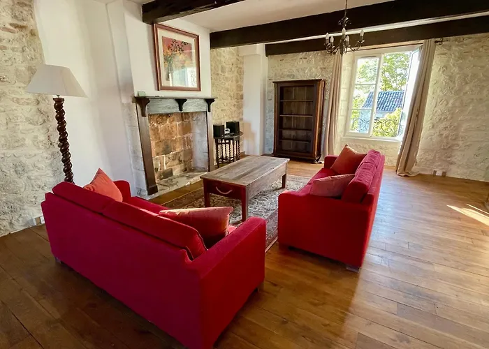 Le Logis De La Bastide *